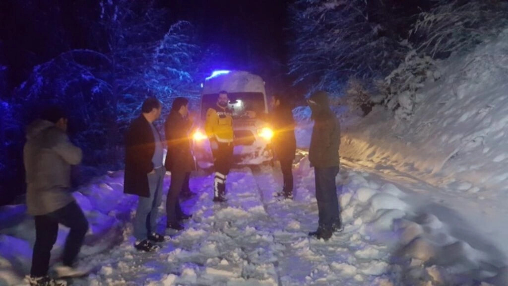 Samsun'da karla mücadele devam ediyor! - Resim 2