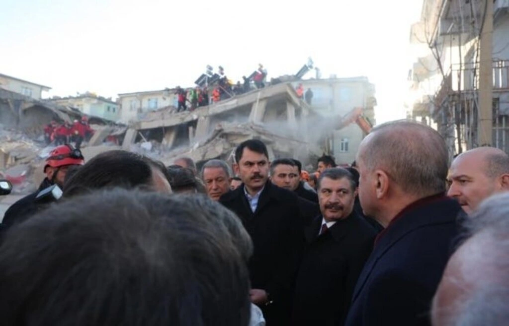 Cumhurbaşkanı Erdoğan deprem bölgesinde - Resim 3