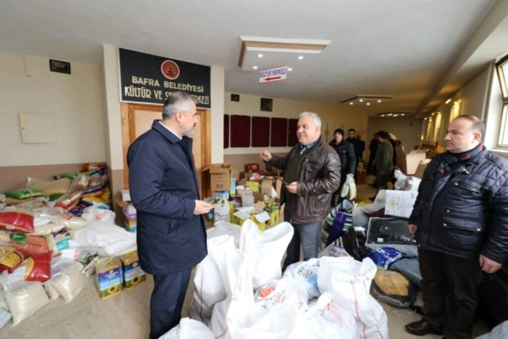 Bafra'da Depremzedelere Yardım Kampanyası - Resim 9
