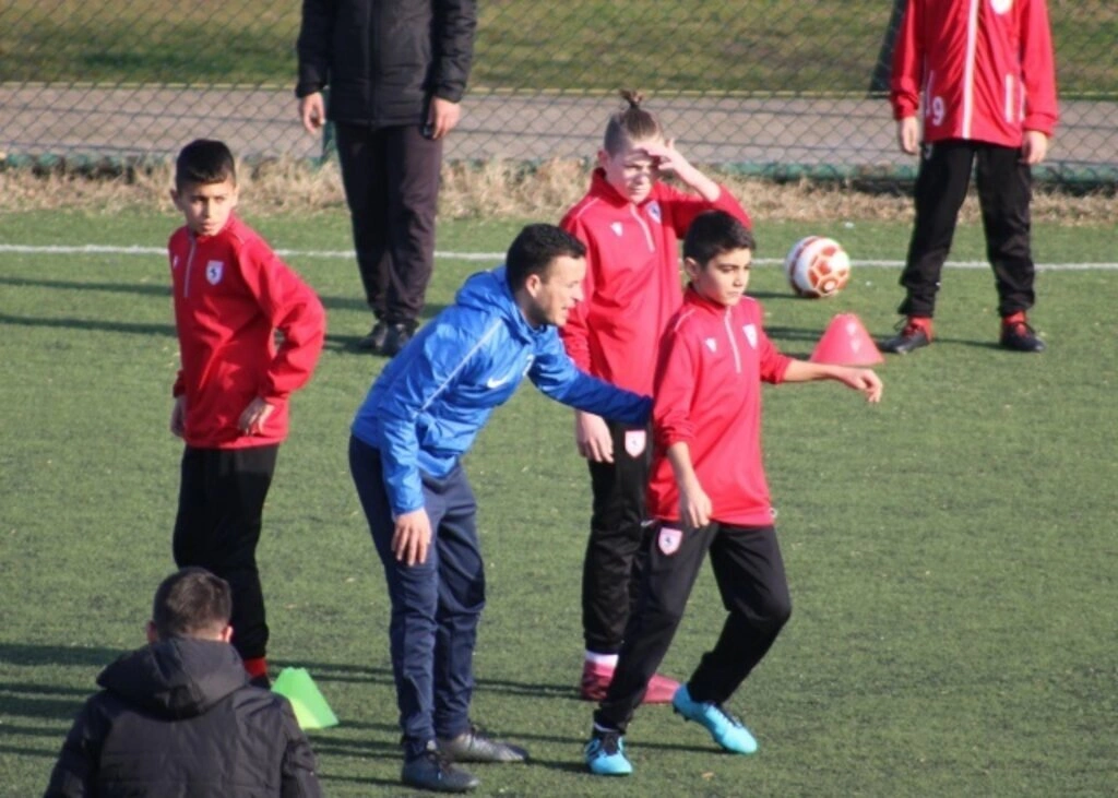 Genk Takımının Antrenörlerinden Saha Antrenmanı - Resim 1