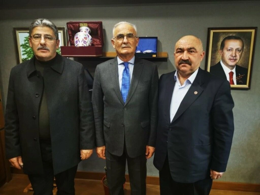 Milletvekili Yılmaz Belediye ve Teşkilatları Ziyaret Etti - Resim 4