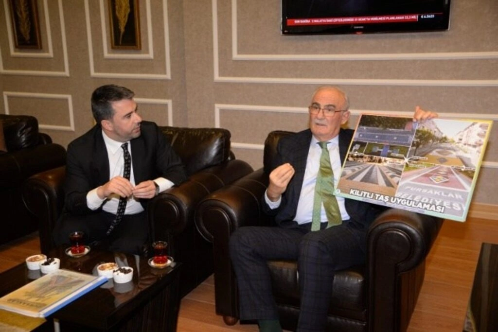 Milletvekili Yılmaz Belediye ve Teşkilatları Ziyaret Etti - Resim 5