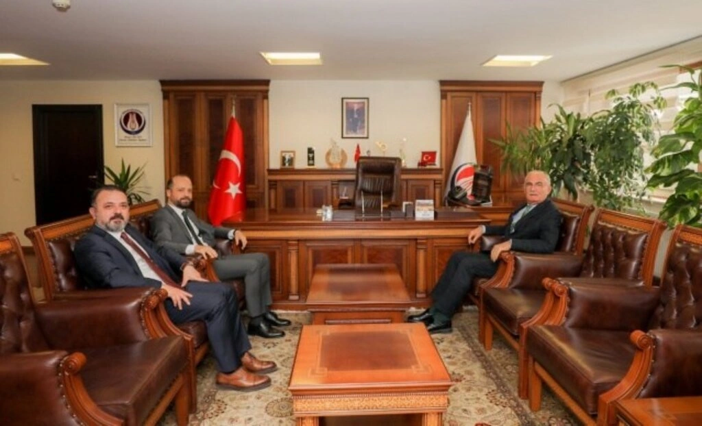 Milletvekili Yılmaz Belediye ve Teşkilatları Ziyaret Etti - Resim 6