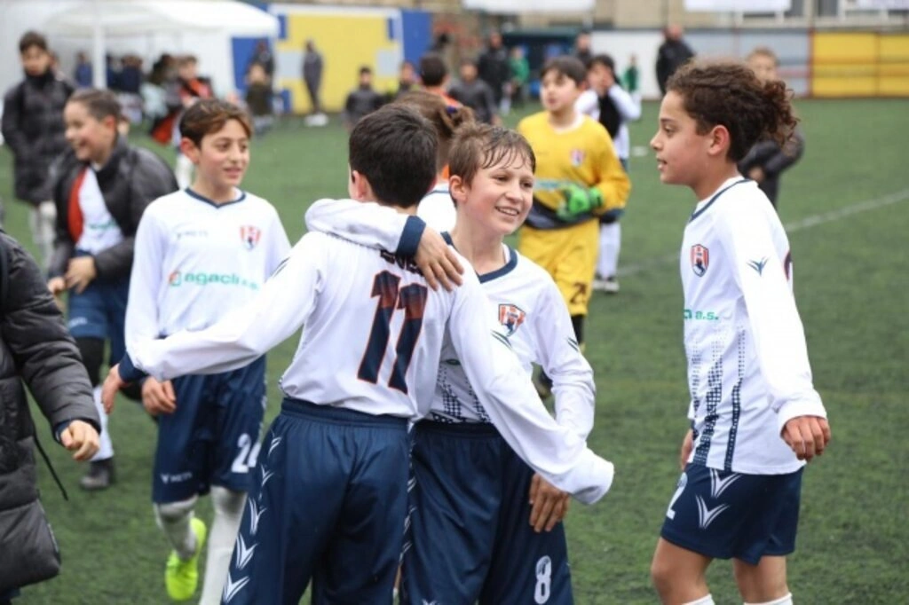 Atakum Belediyespor U-11 İstanbul'dan başarı ile döndü - Resim 2