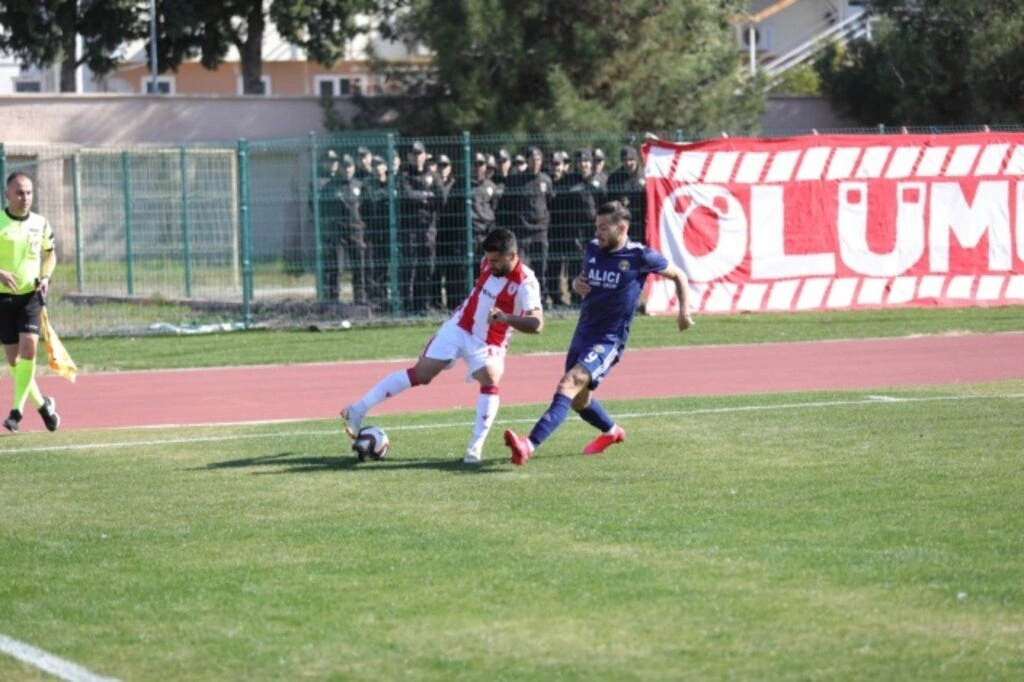 Tarsus İdman Yurdu Samsunspor Maçı Fotoğrafları - Resim 13