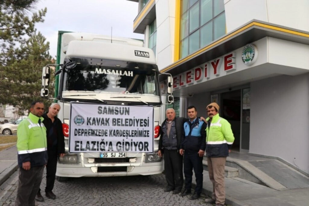 Kavak’tan Elazığ’a Yardım Eli - Resim 1