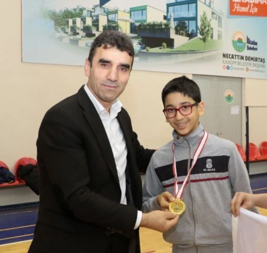 Okullar Arası Badminton Yıldızlar İl Birinciliği Müsabakaları Sona Erdi - Resim 2