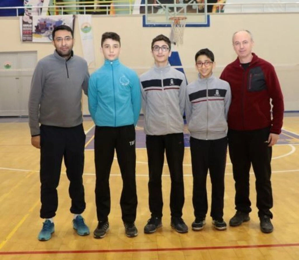 Okullar Arası Badminton Yıldızlar İl Birinciliği Müsabakaları Sona Erdi - Resim 4