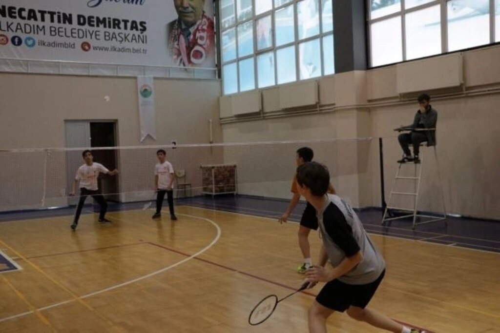Okullar Arası Badminton Yıldızlar İl Birinciliği Müsabakaları Sona Erdi - Resim 20