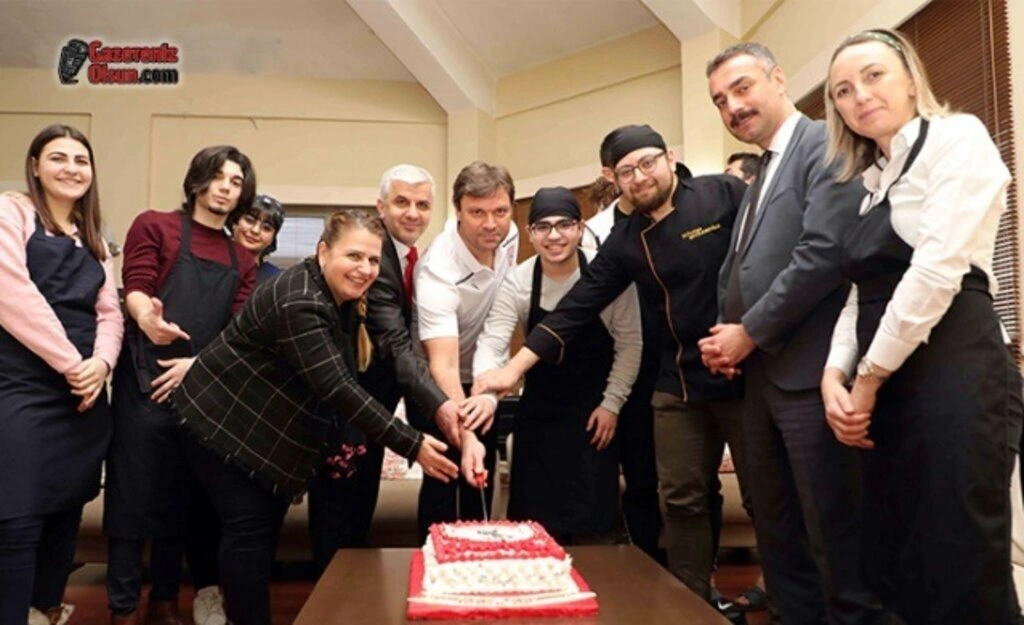 İlkadım Halk Eğitim Merkezi'nden Samsunspor'a Sürpriz - Resim 6