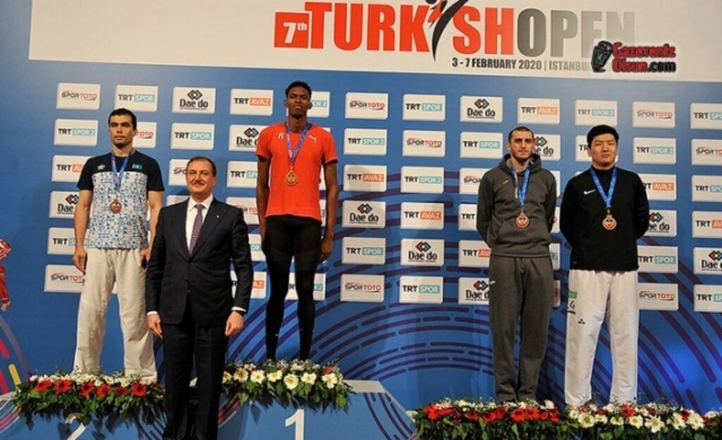 Taekwondoculardan Madalya Yağmuru - Resim 11