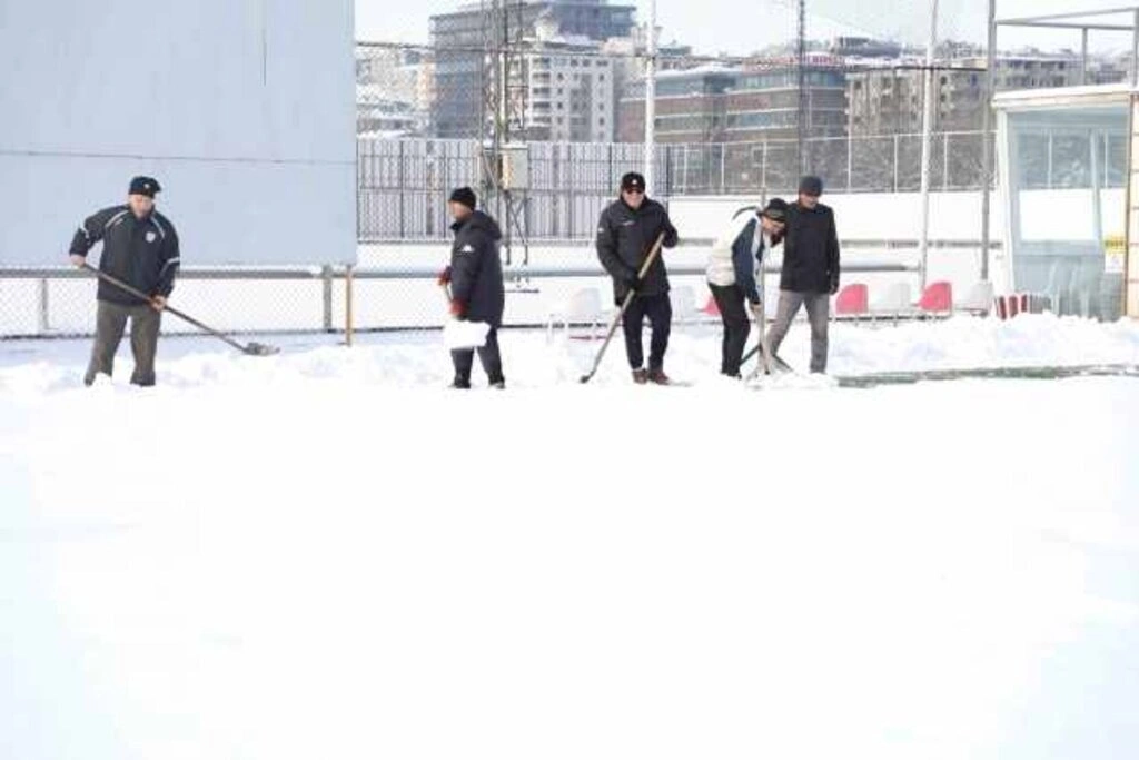 Nuri Asan'dan Kar Manzaraları - Resim 4