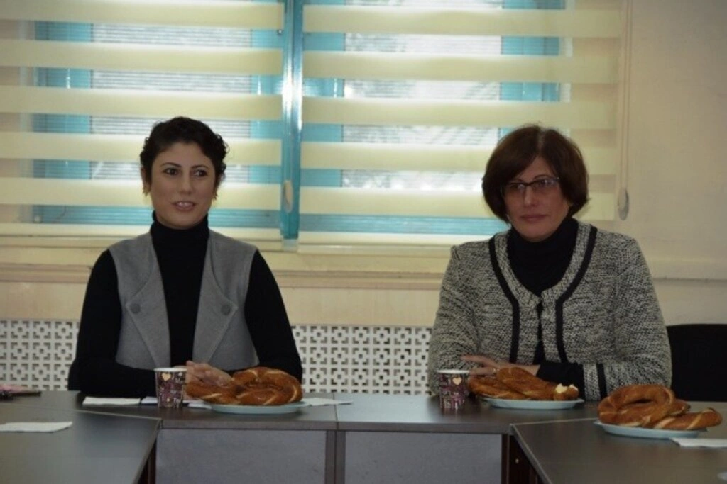 Geleceğin Bilim Kadınları Doç. Dr. Ayşenur Büyükgöze Kavas ile Buluştu - Resim 10