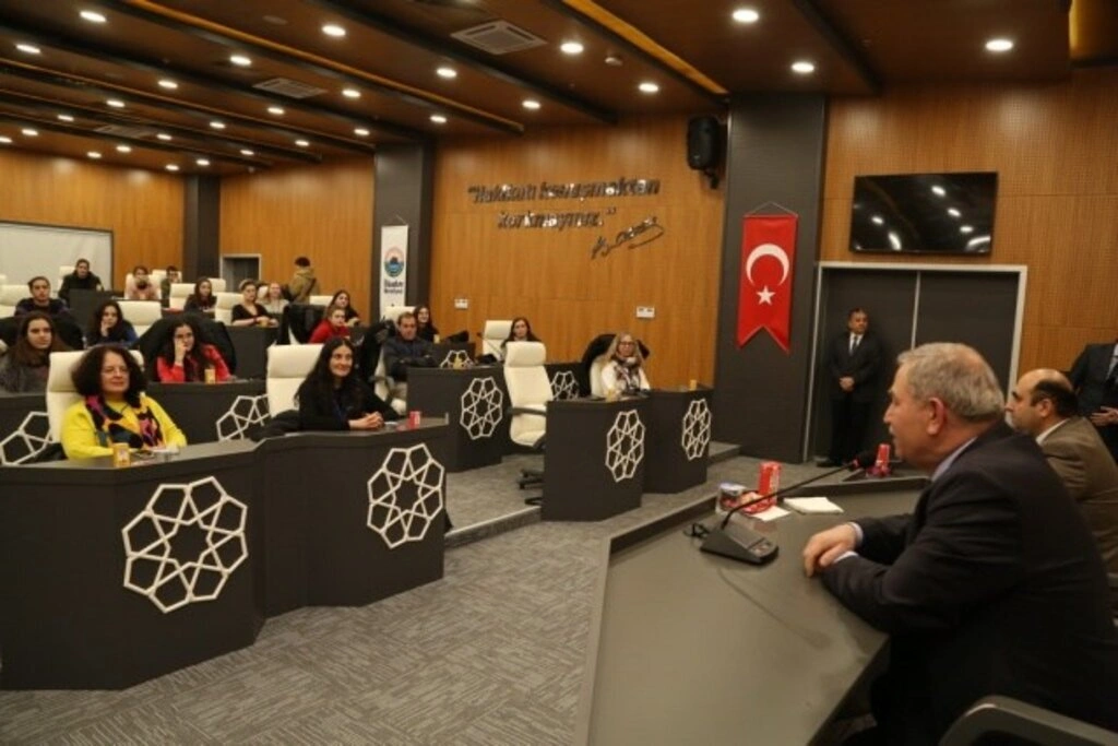Başkan Demirtaş Yabancı Öğrencilere İlkadım'ı Anlattı - Resim 1