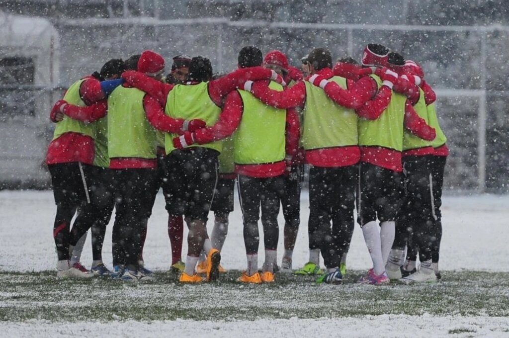 Samsunspor kar üstünde çalıştı - Resim 7