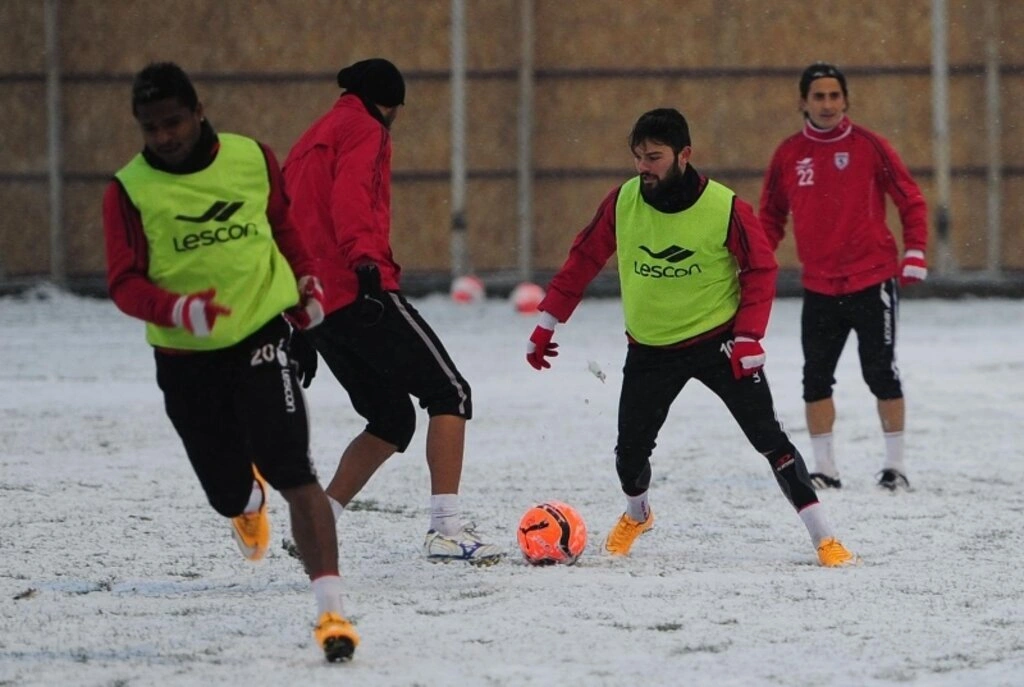 Samsunspor kar üstünde çalıştı - Resim 9