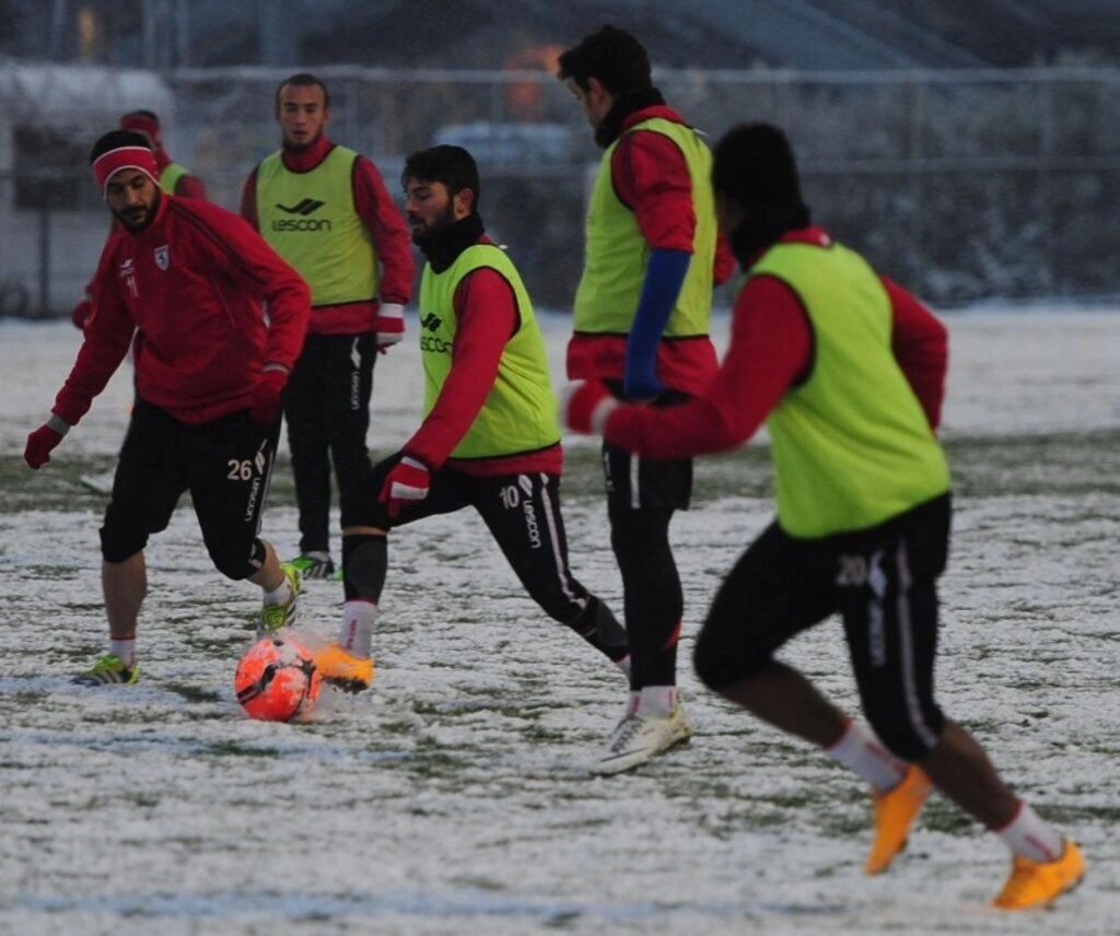 Samsunspor kar üstünde çalıştı - Resim 10