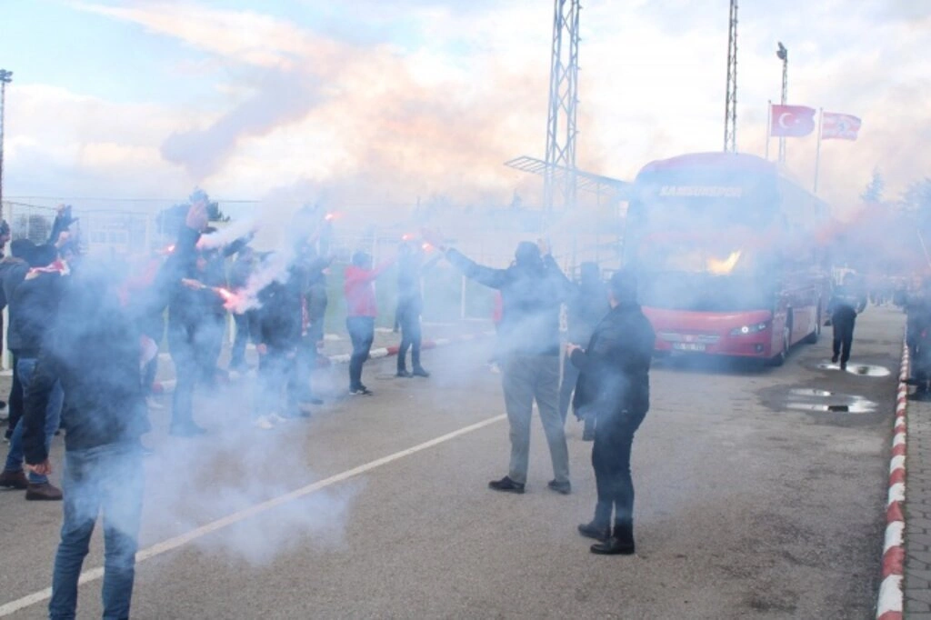 Samsunspor, Meşalelerle Uğurlandı - Resim 7