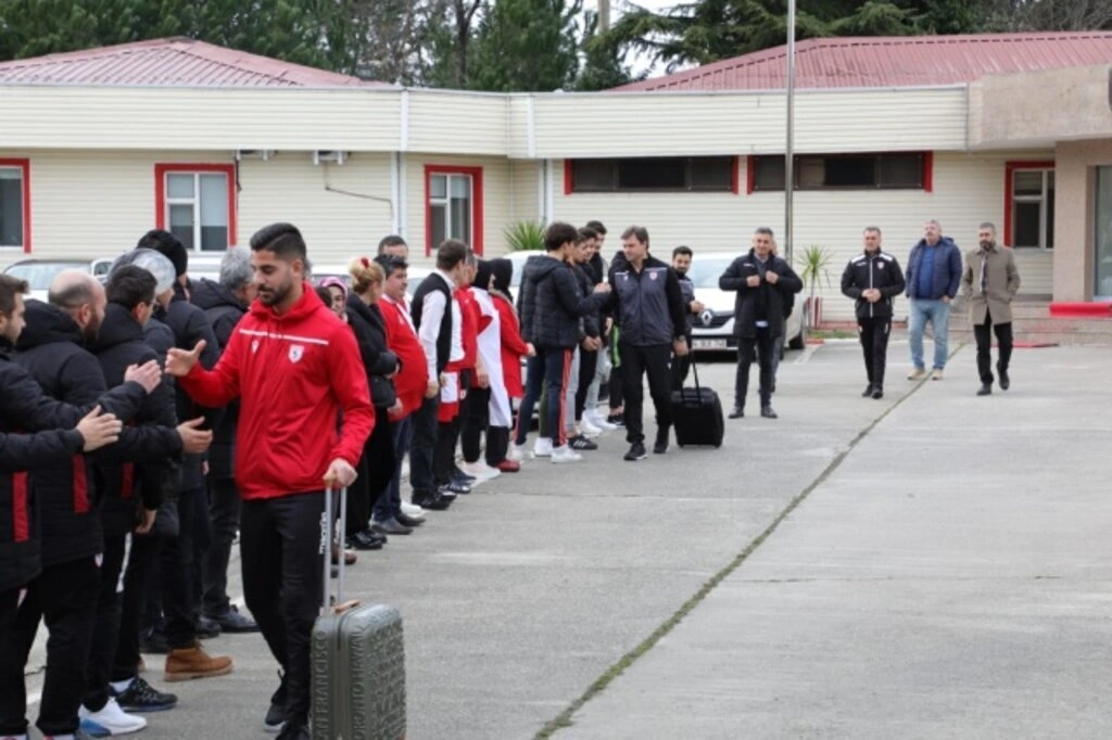 Samsunspor, Meşalelerle Uğurlandı - Resim 9