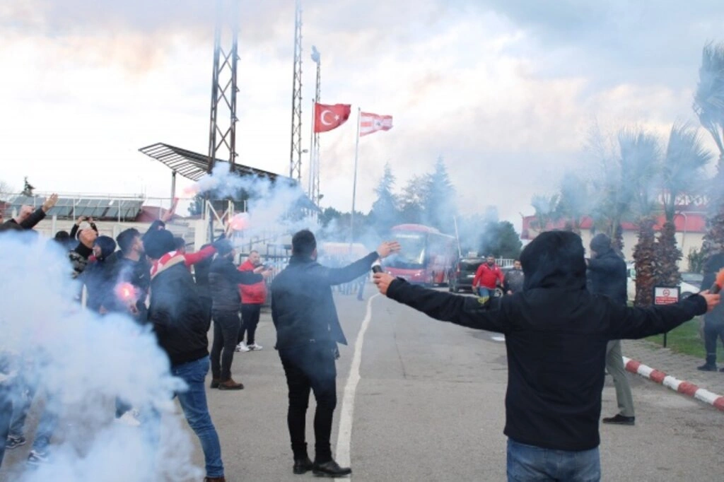 Samsunspor, Meşalelerle Uğurlandı - Resim 8