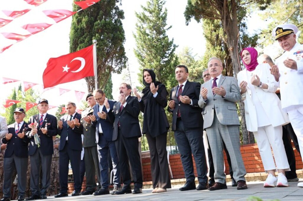 Samsun'da Zafer Bayramı'nda Şehitler Unutulmadı!