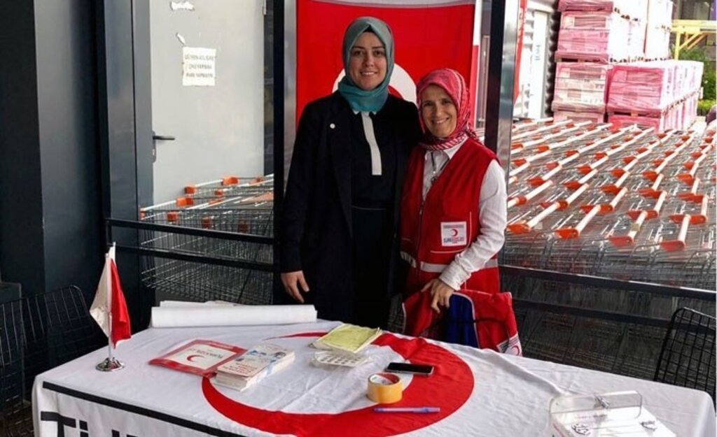 Canik Kızılay'dan Ramazan yardımı