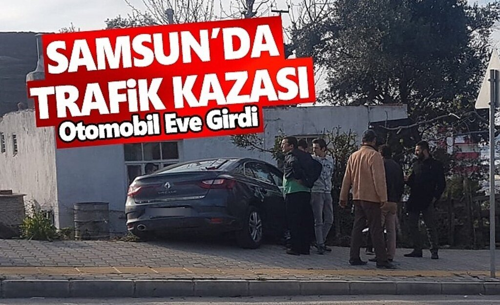 Samsun'da otomobil yolcu minibüsü ile çarpıştı