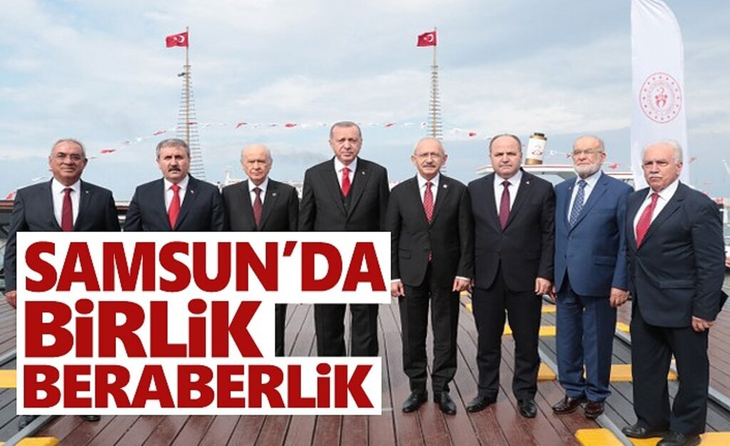 Samsun'da birlik ve beraberlik pozu