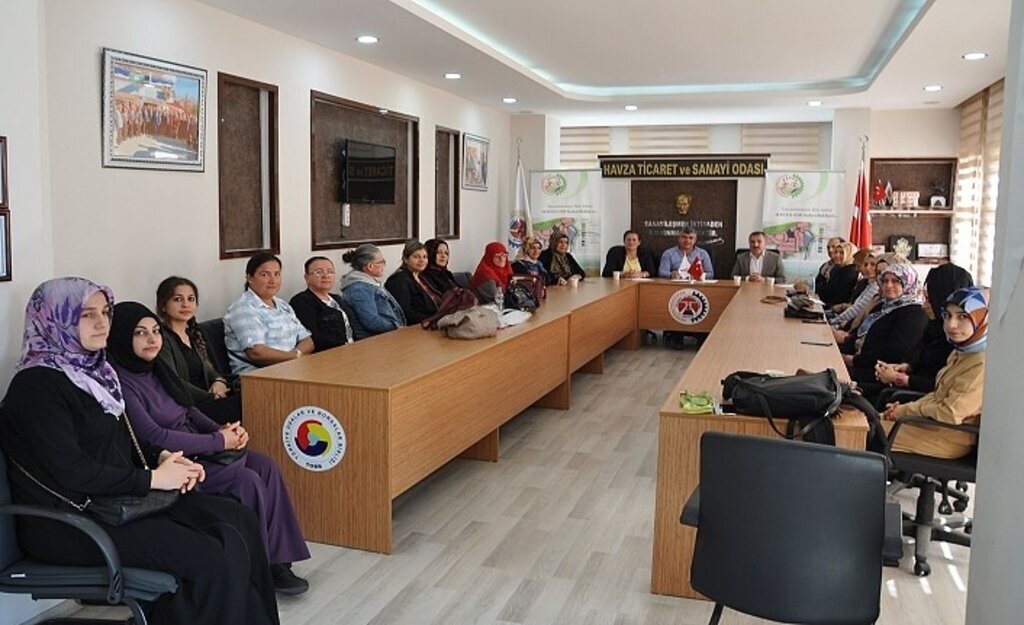 Başkan Özdemir: Bayanlara destek vermek bizlere onur verir