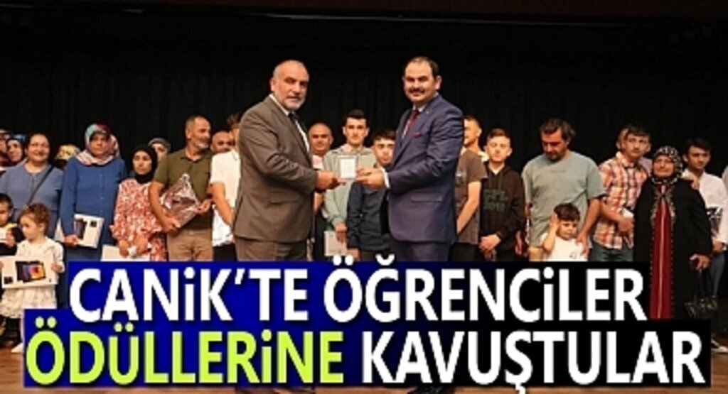 Canik'te Öğrenciler Ödüllerine Kavuştu