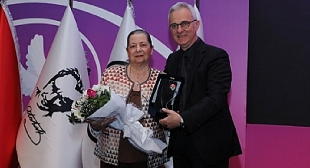 Göz hekimliğinde yakın gelecekteki trendler, hastalıkların gelişimi ve değişimi konuşuldu