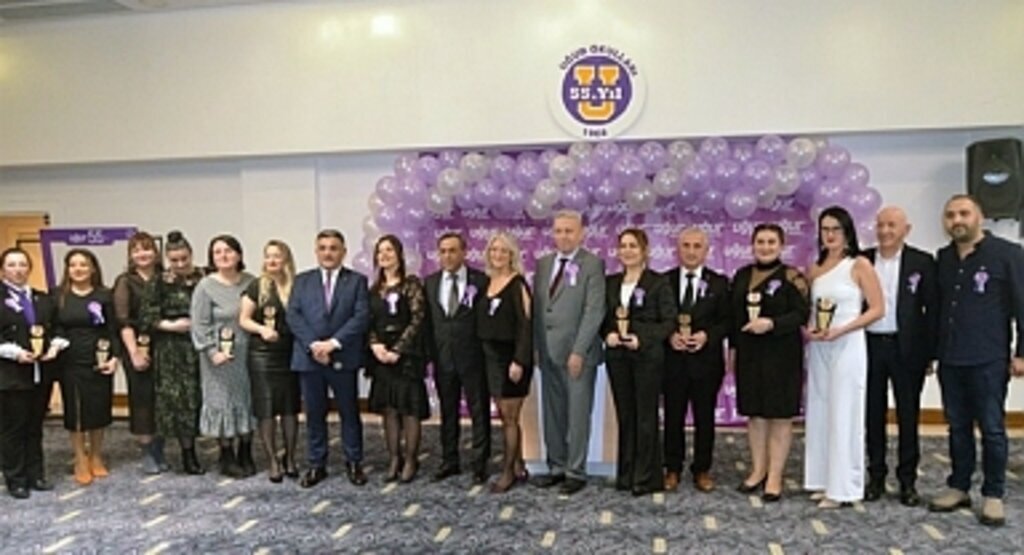 Uğur Okulları 55. yılını kutluyor