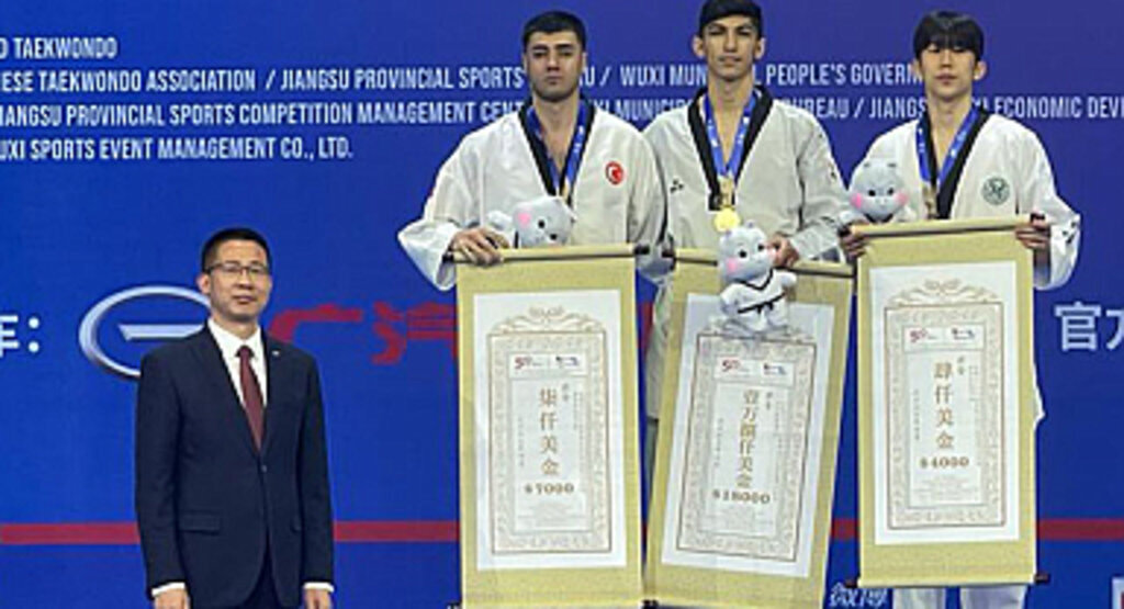 Emre Kutalmış Ateşli'nden gümüş madalya