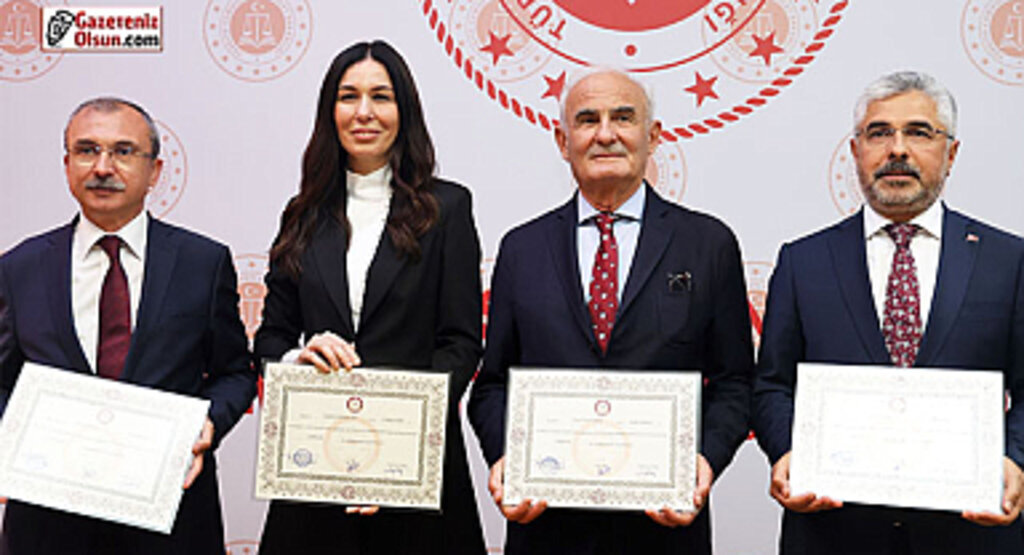 AK Parti Samsun Milletvekilleri mazbatalarını aldı