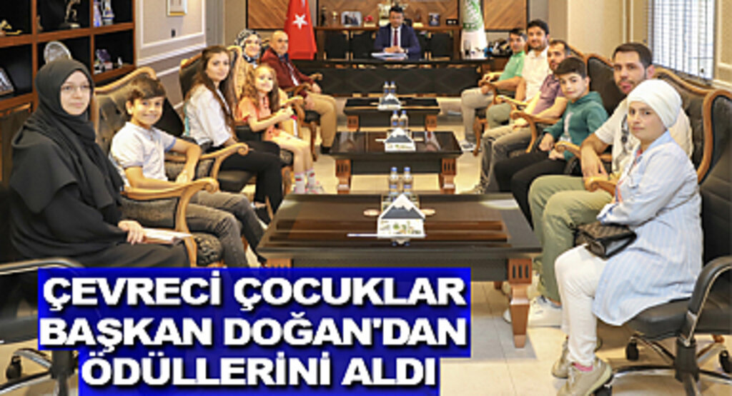 Çevreci çocuklar Başkan Doğan'dan ödüllerini aldı