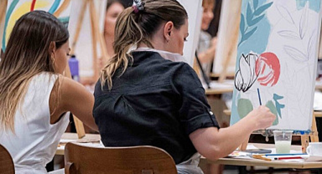 Mimarlar Sanat Atölyesi için Skyland HOM'da Buluştu