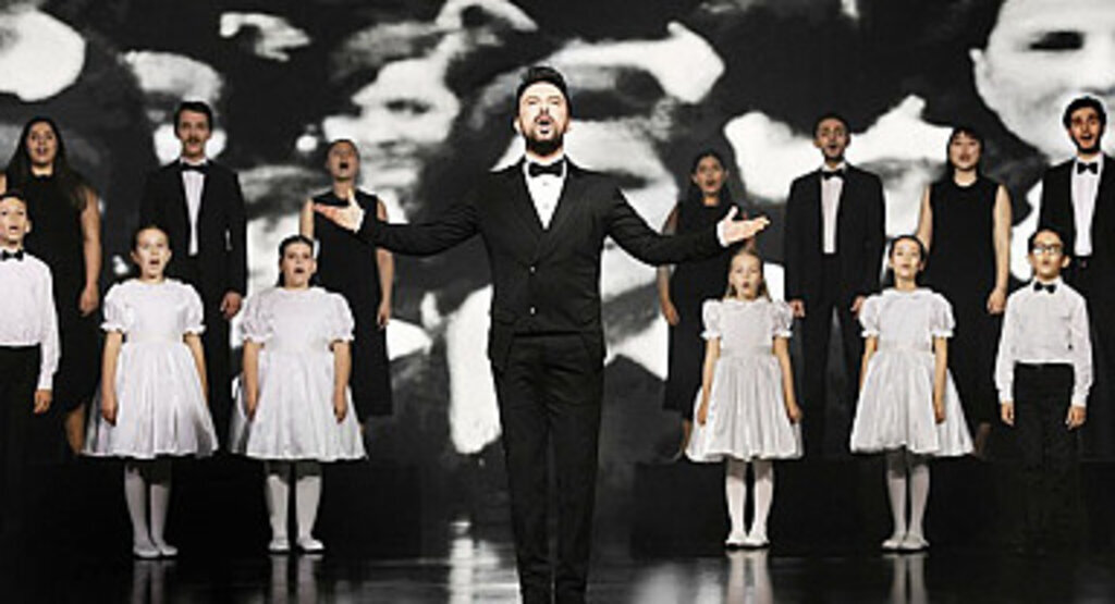 Tarkan'dan 100'üncü yıla özel marşı! Tarkan Sen rahat uyu sözleri