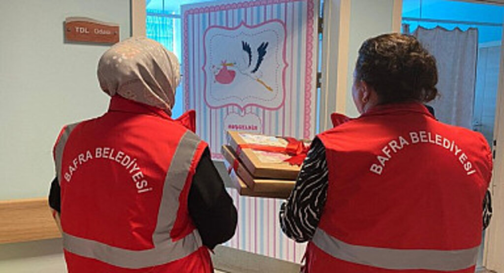 Yeni doğan bebeklerin ilk hediyesi Bafra Belediyesi'nden