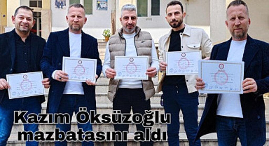 Derebahçe Mahalle Muhtarı Kazım Öksüzoğlu mazbatasını aldı