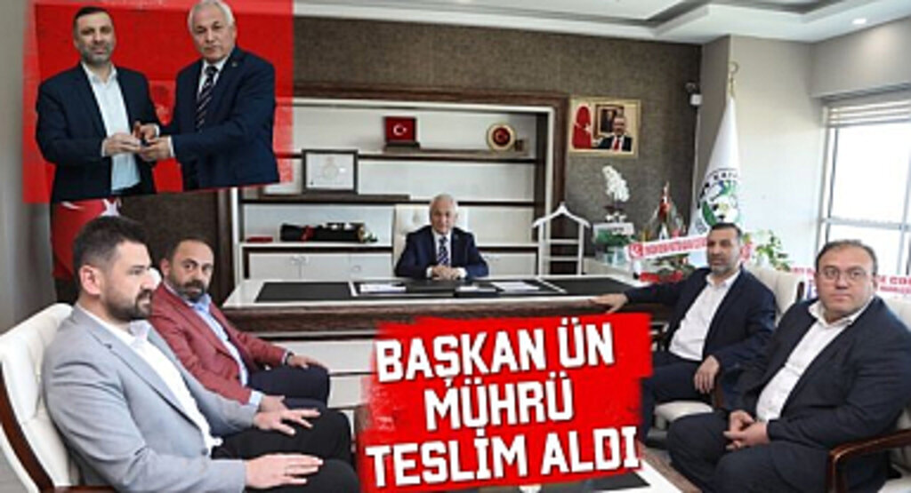 Kavak Belediye Başkanı Şerif Ün Mührü Teslim Aldı