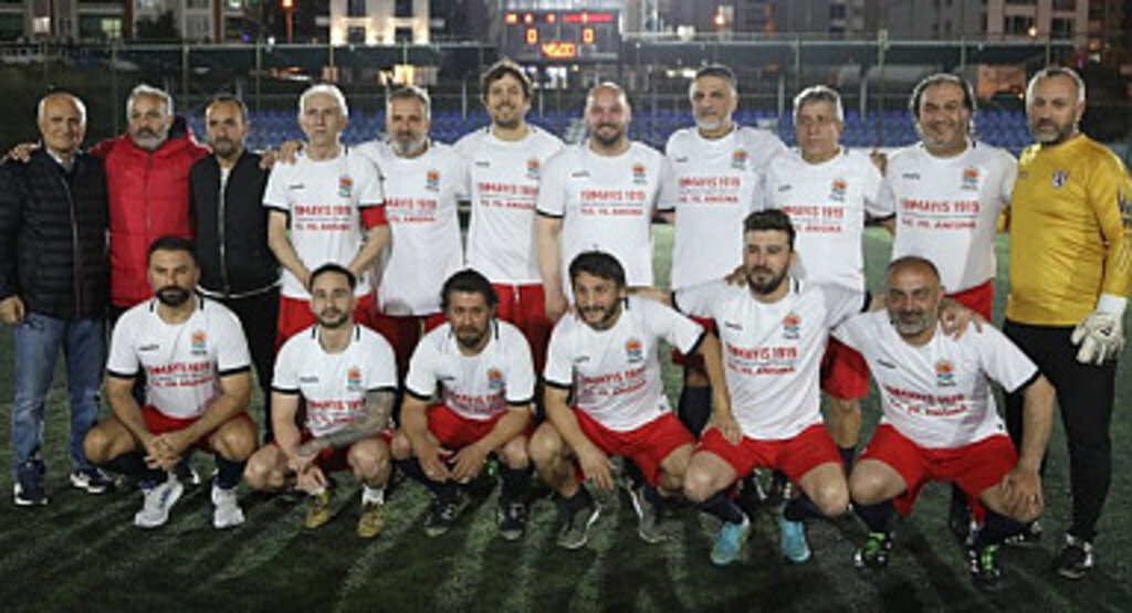 Efsane futbolculardan Atakum’da futbol şöleni