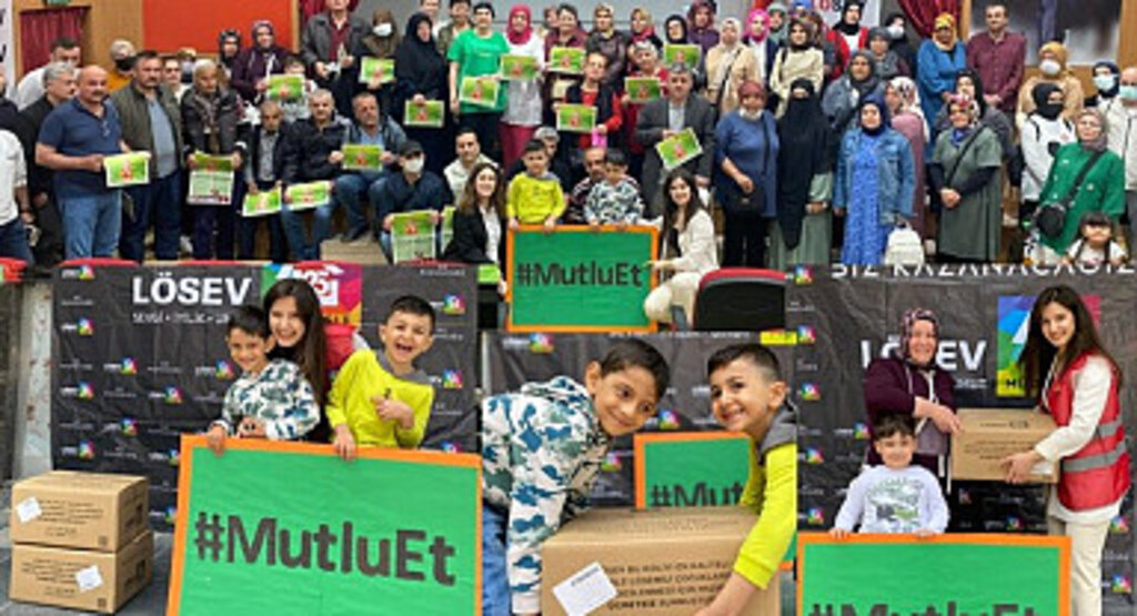 Lösemili Çocuklar Vakfı'ndan mutlu et kampanyası