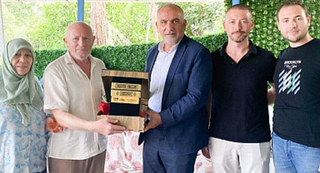 Başkan İbrahim Sandıkçı’dan Hacılara Ziyaret