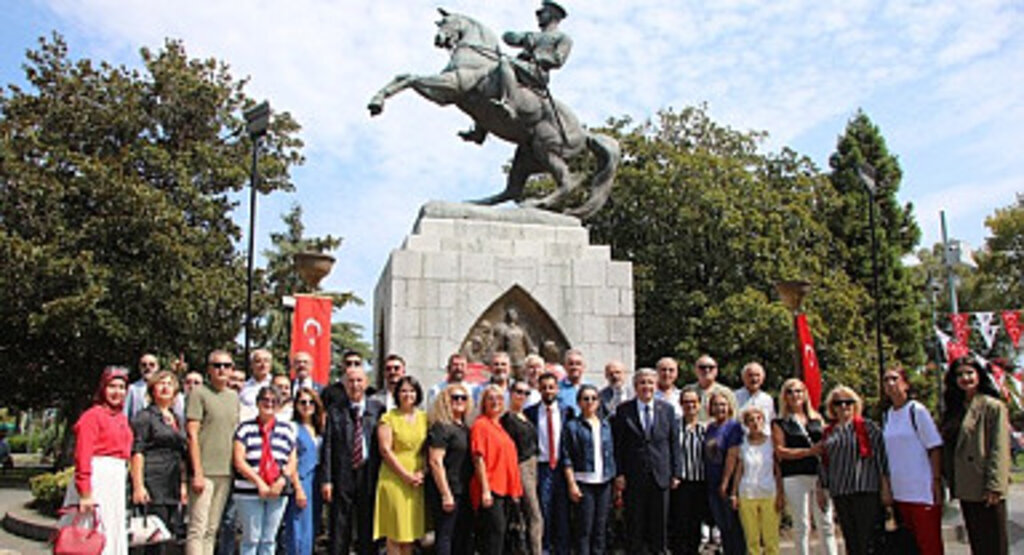 CHP Samsun'da 101. yıl dönümlerini kutladı