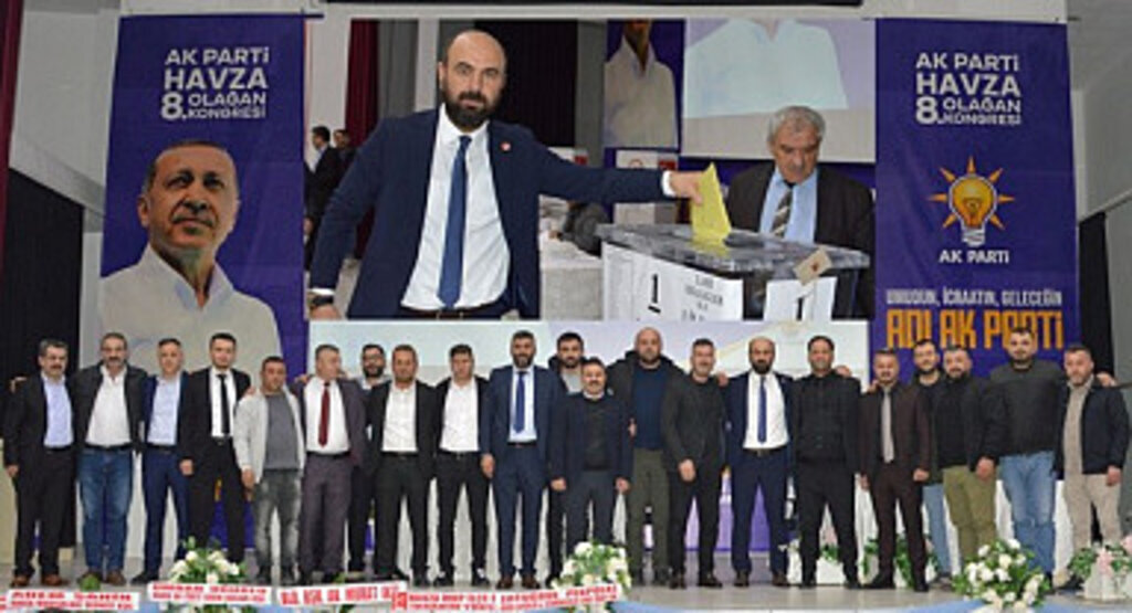 Aziz Pekşen başkanlığında AK Parti Havza İlçe Yönetim Kurulu Üyeleri