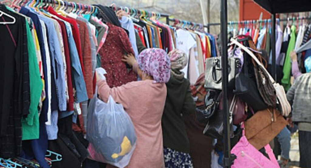 Samsun'da Atakum Belediyesi'nin gezici mağazası Sarıtaş Mahallesi’nde
