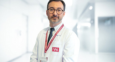 Suda doğum anne ve bebek için doğal bir başlangıç sunuyor