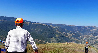 Canik İlçesinde Çekirge Yoğunluğuna Karşı İlaçlama Yapıldı