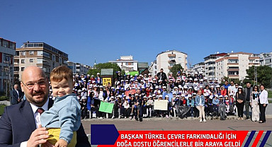 Başkan Türkel çevre dostu öğrencilerle çöp topladı