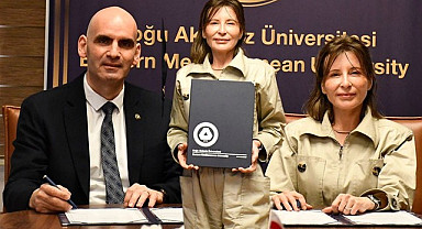 İş birliği imzalarını İstanbul Lider Koleji İcra Kurulu Başkanı Filiz Kepme attı